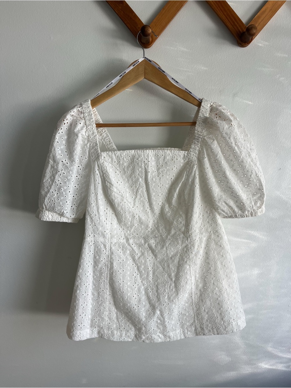 Anne Klein White Eyelet Square-Neck Puff Sleeve Blouse